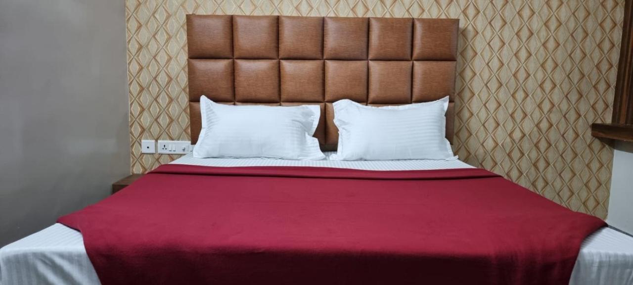 Appartamento The Appolo Regency Chennai Esterno foto