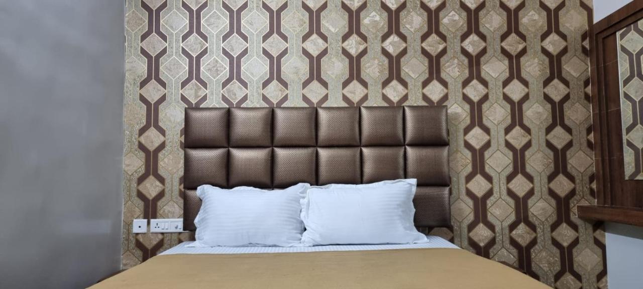 Appartamento The Appolo Regency Chennai Esterno foto